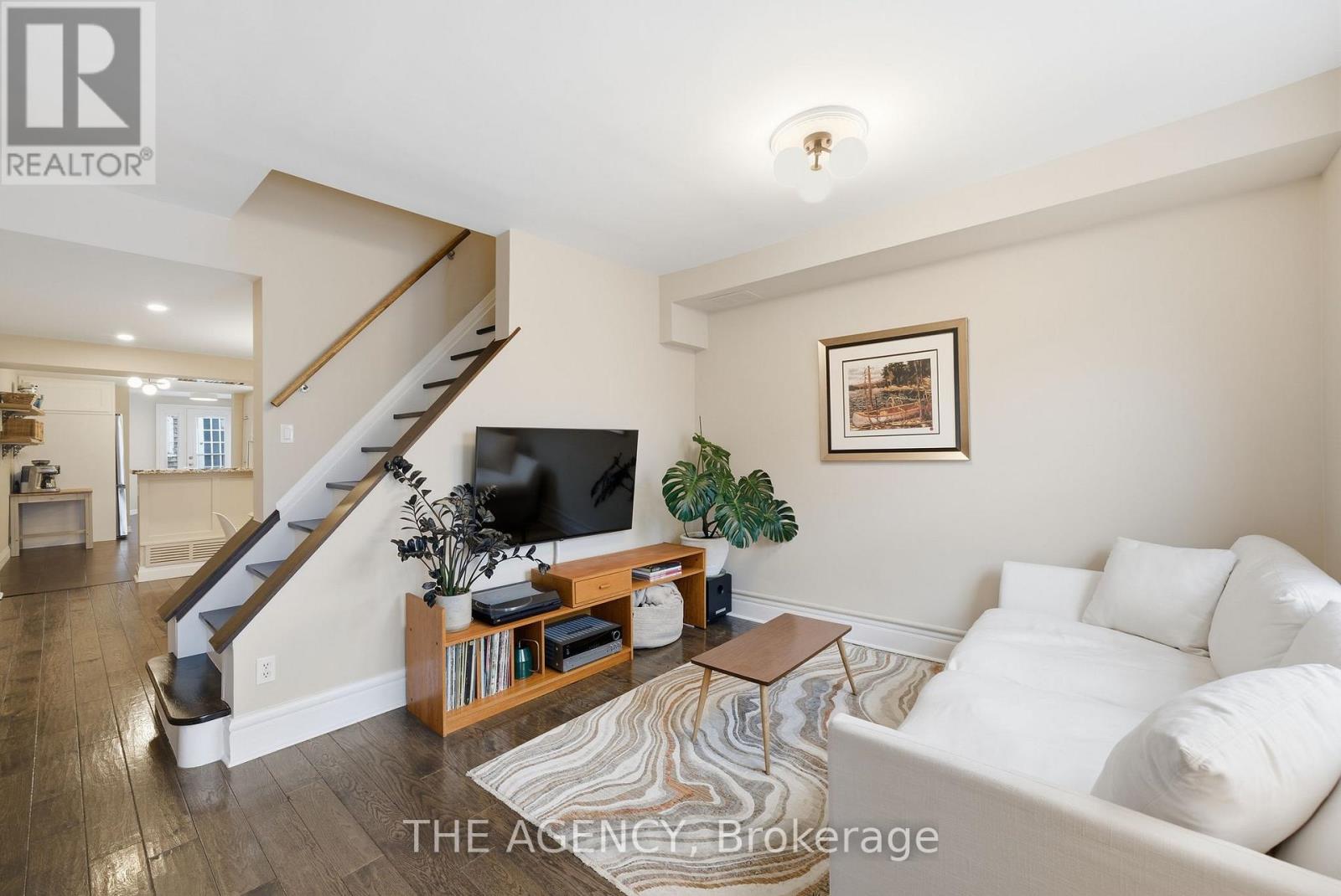 36 MANSFIELD AVENUE - Photo 2 of 32, Toronto (Trinity-Bellwoods), Ontario