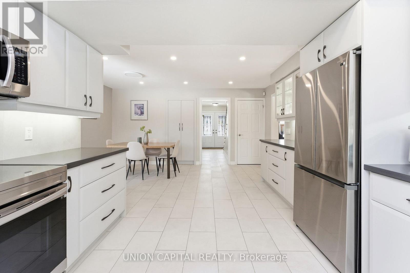 53 STUBBSWOOD SQUARE - Photo 5 of 37, Toronto (Agincourt South-Malvern West), Ontario