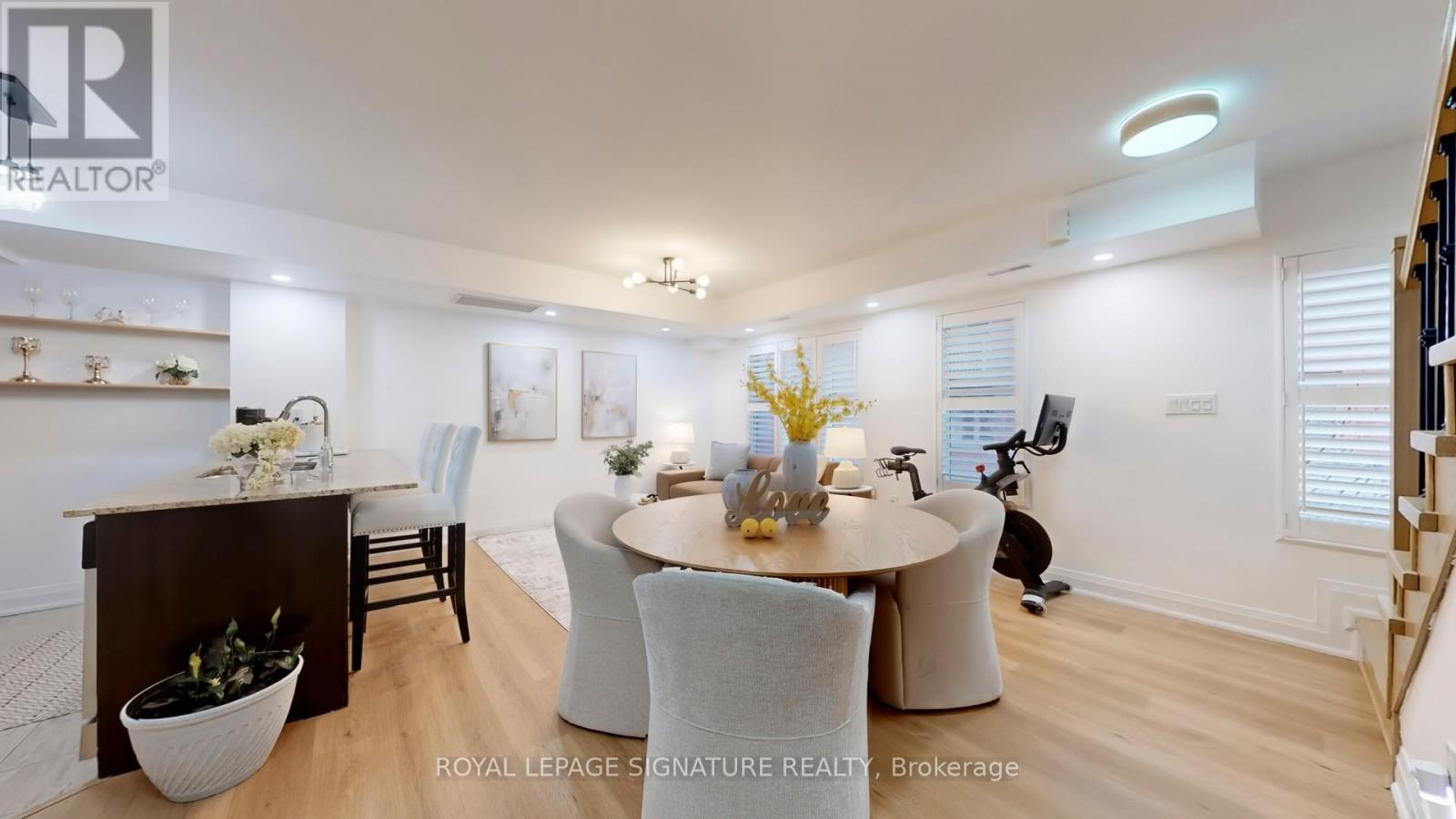 226 - 25 TURNTABLE CRESCENT - Photo 3 of 16, Toronto (Dovercourt-Wallace Emerson-Junction), Ontario