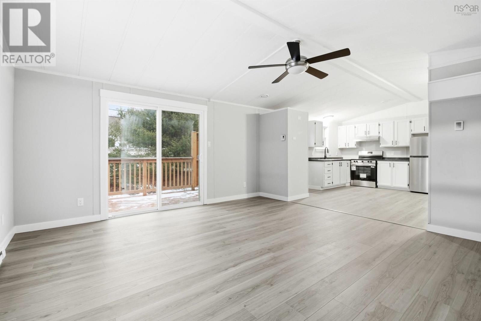 Property 10 of 32 of 5 Ardoise Lane