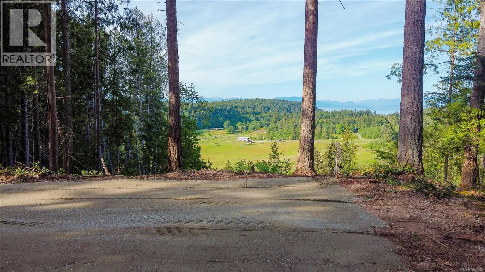 0 Spruce Ave - Photo 2 of 17, Gabriola Island, British Columbia