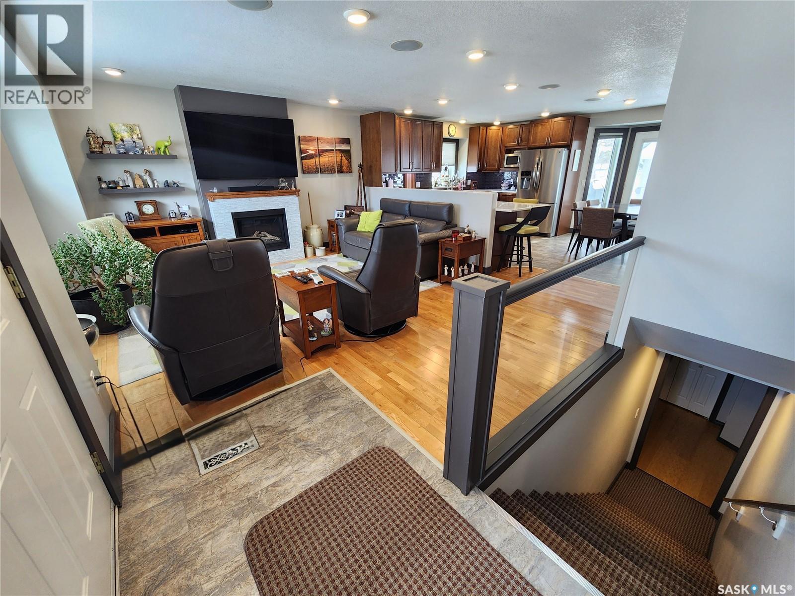 1194 Veterans BAY - Photo 3 of 50, Estevan, Saskatchewan