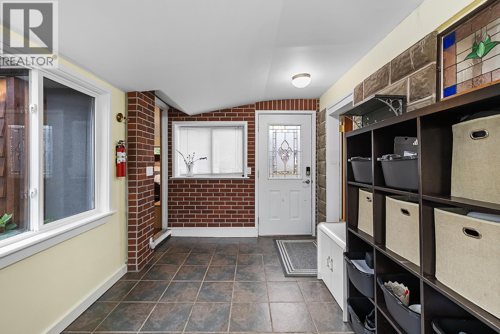 1417B HILLSIDE STREET - 13