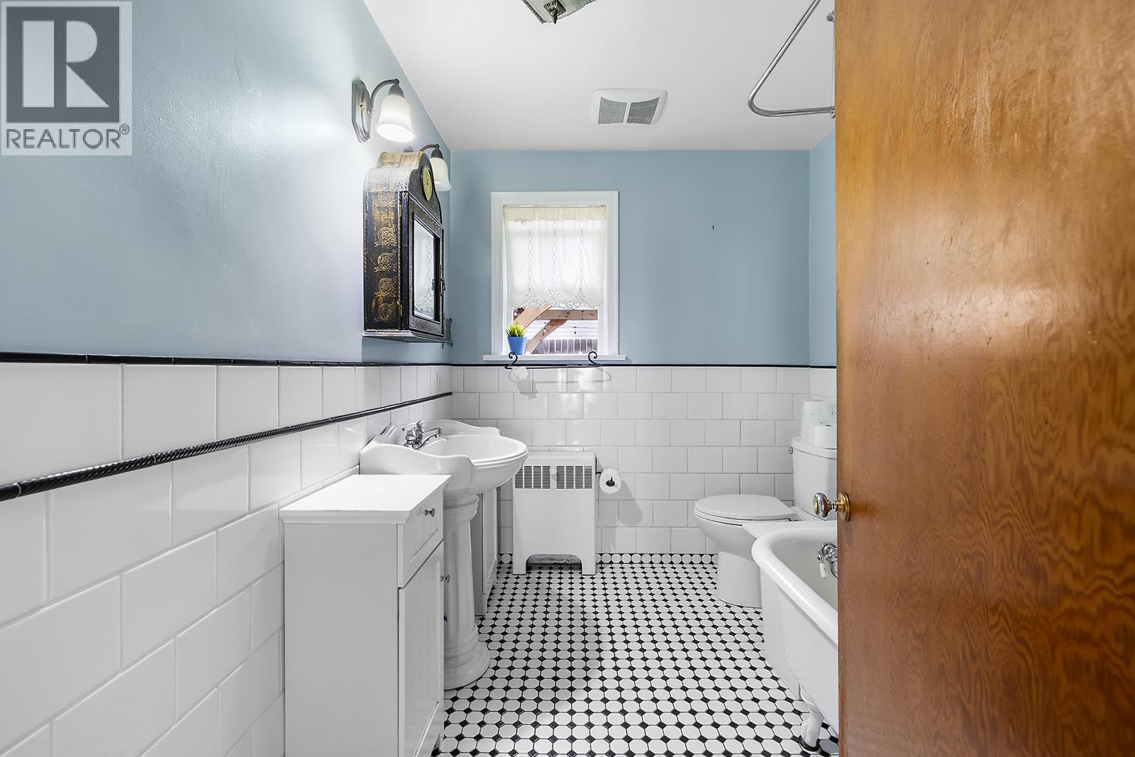 1417B HILLSIDE STREET - 9