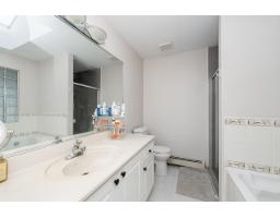 10132 156 Street, Surrey, BC V3R4L5 Photo 11