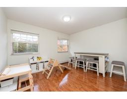 10132 156 Street, Surrey, BC V3R4L5 Photo 15