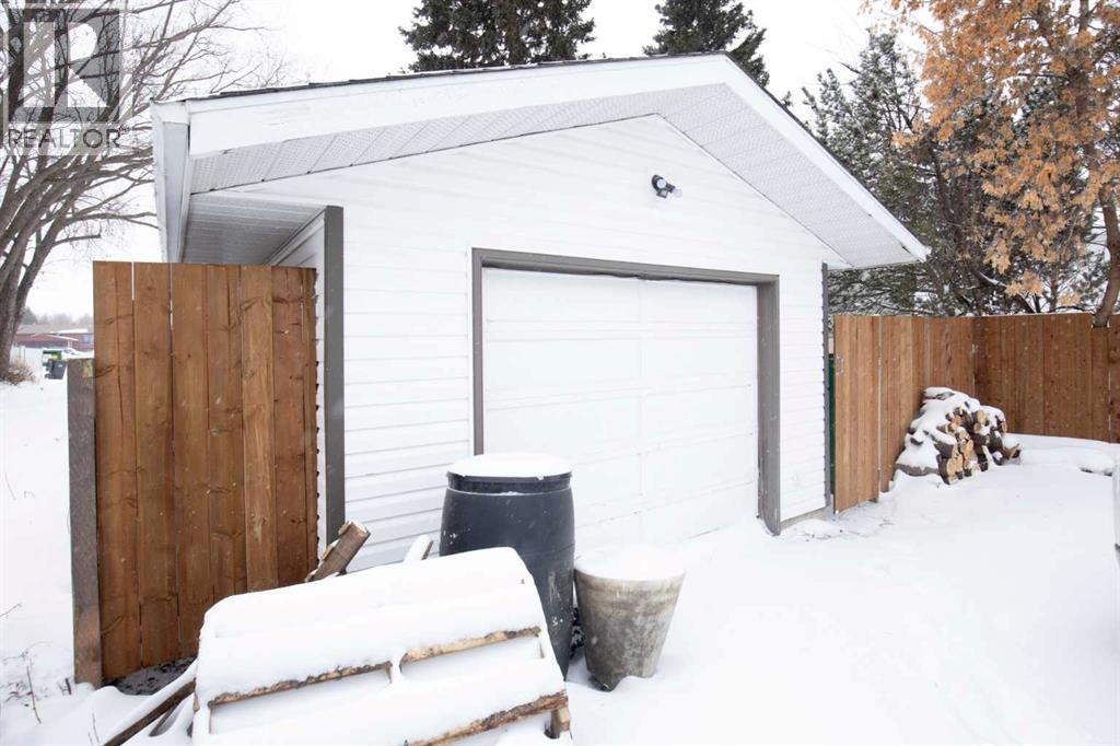 4108 53 Avenue, Innisfail