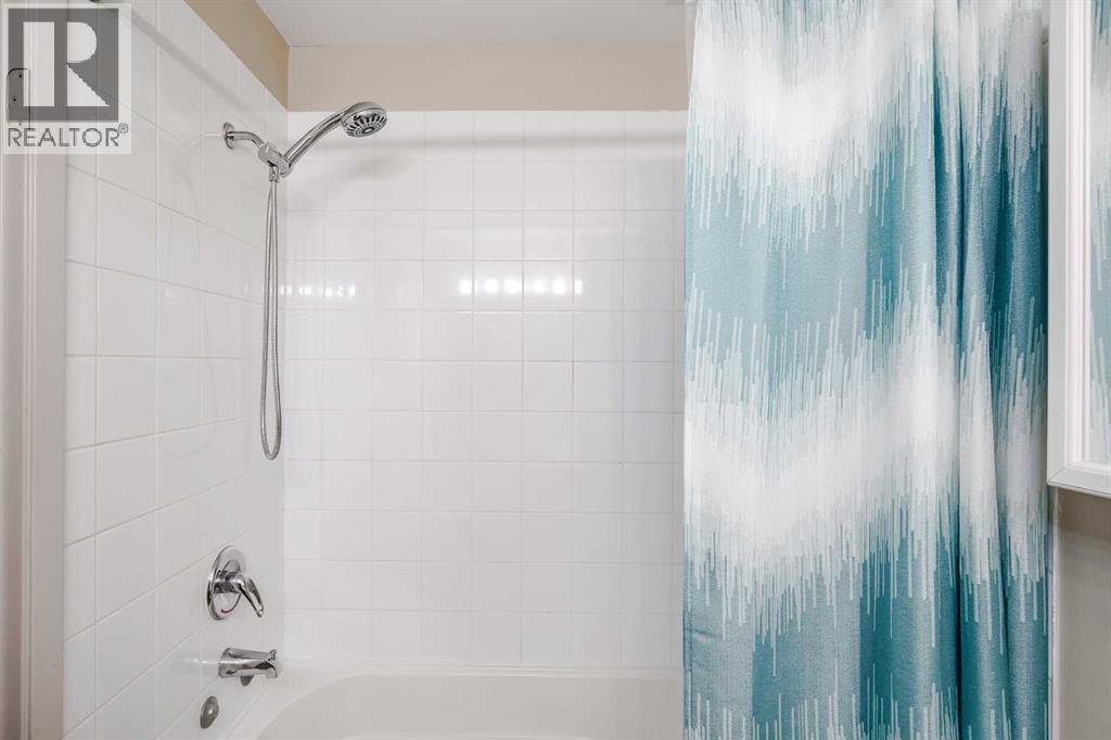 Single Family House for Sale in    Street SW Canyon Meadows Calgary 