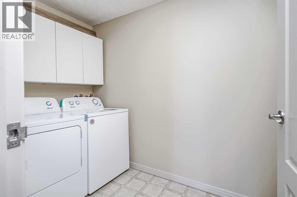 Single Family House for Sale in    Street SW Canyon Meadows Calgary 