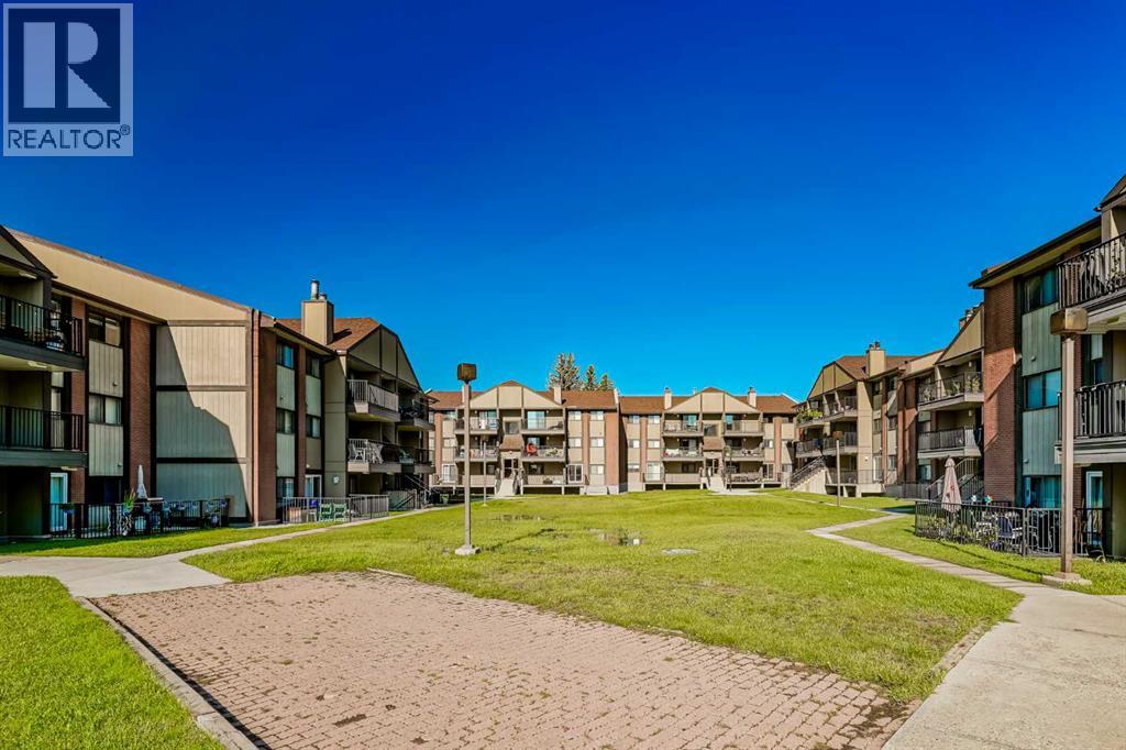 Single Family House for Sale in    Street SW Canyon Meadows Calgary 