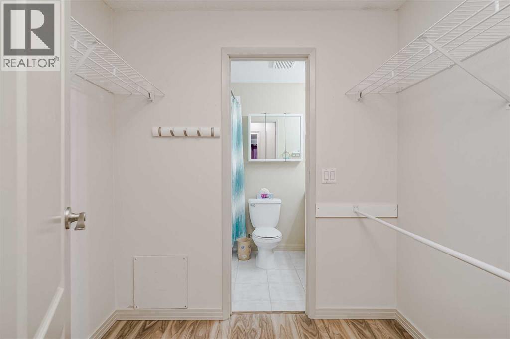 Single Family House for Sale in    Street SW Canyon Meadows Calgary 