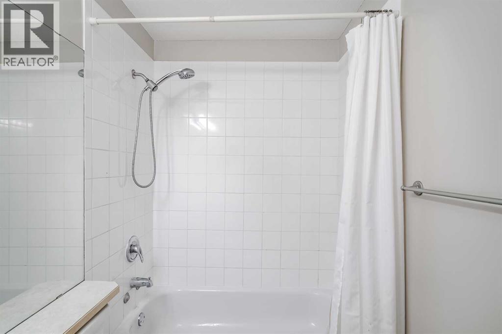 Single Family House for Sale in    Street SW Canyon Meadows Calgary 