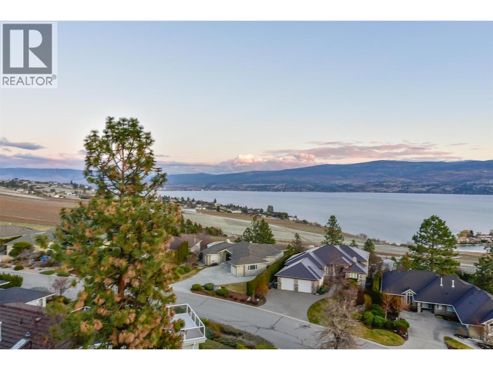  1494 Chardonnay Place, West Kelowna