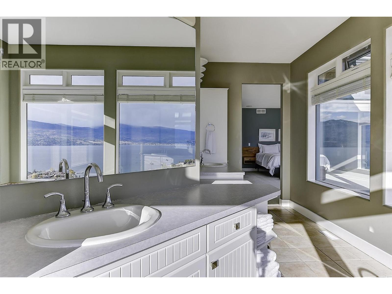  1494 Chardonnay Place, West Kelowna