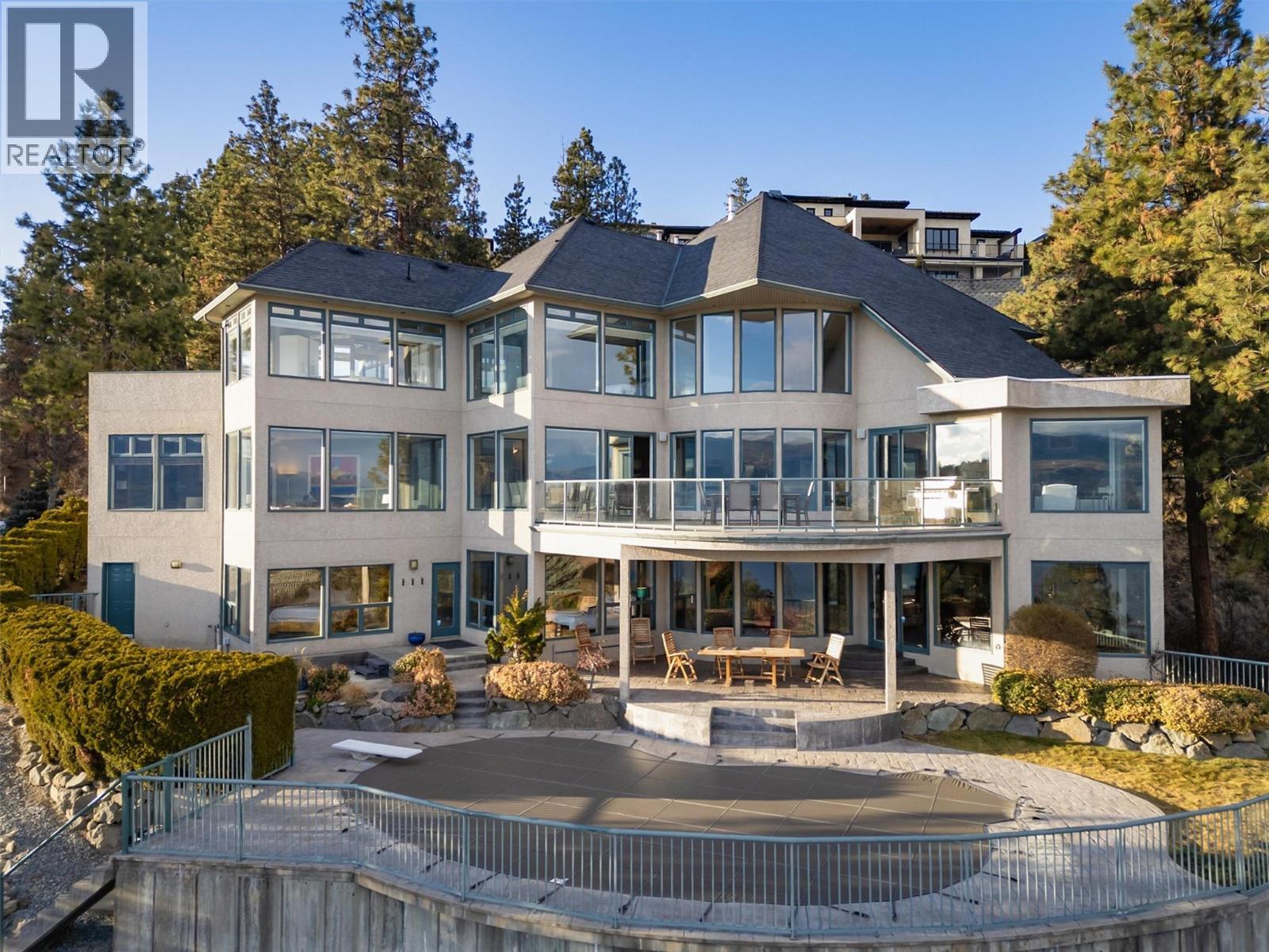  1494 Chardonnay Place, West Kelowna