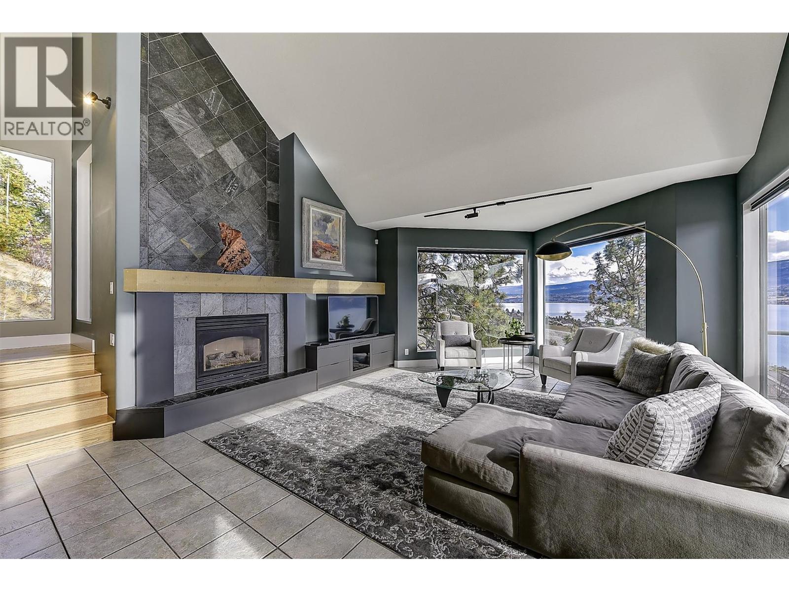  1494 Chardonnay Place, West Kelowna