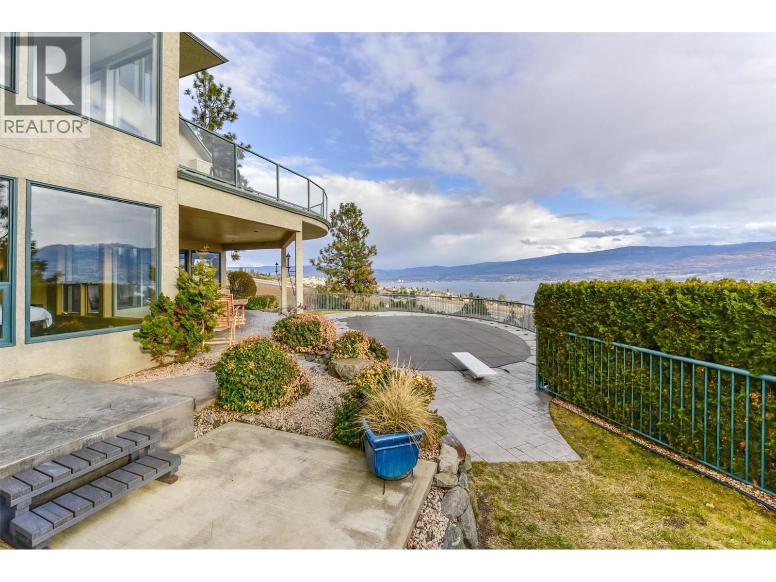  1494 Chardonnay Place, West Kelowna