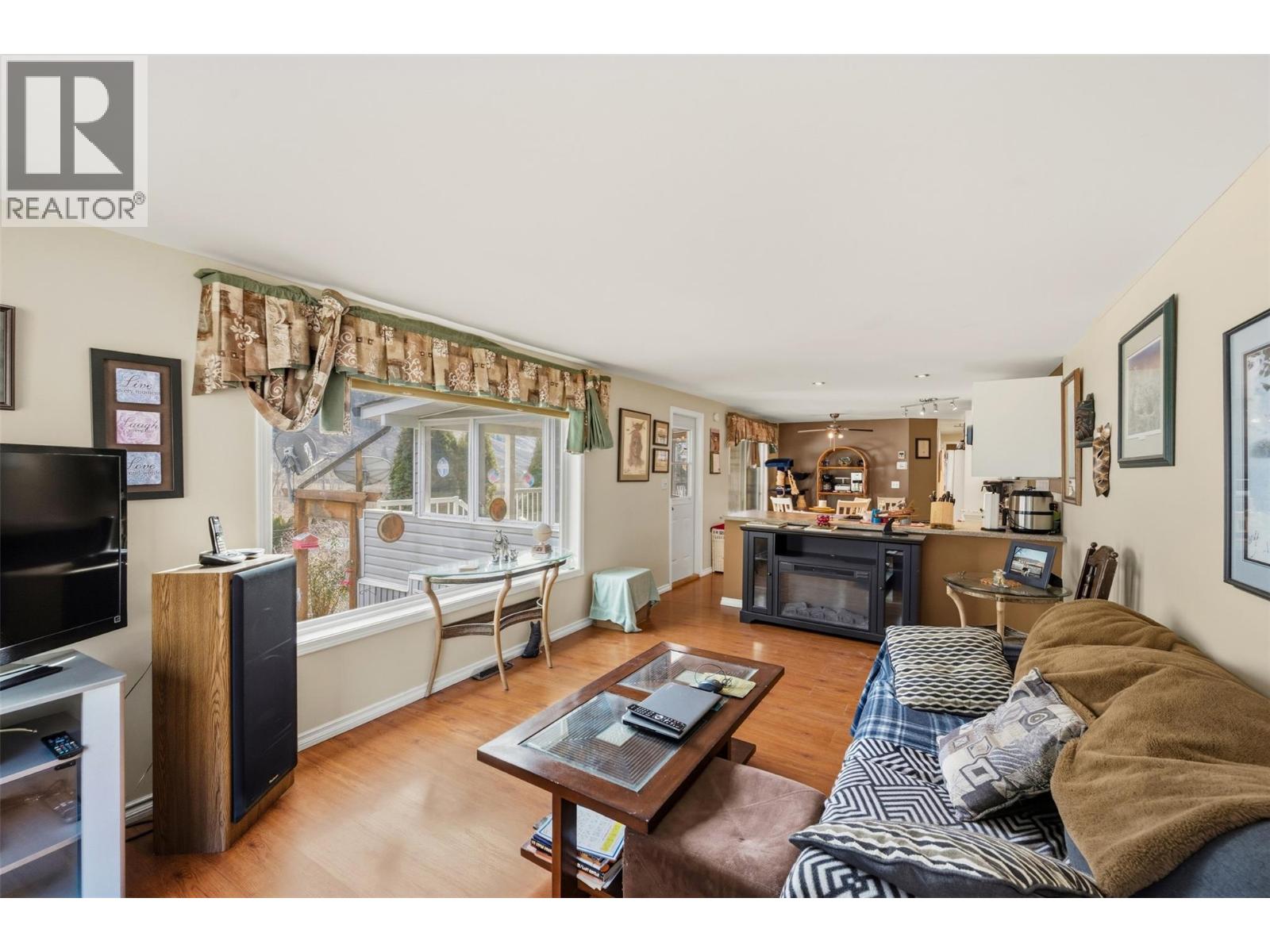 30 1292 Highway 3A Other, Keremeos