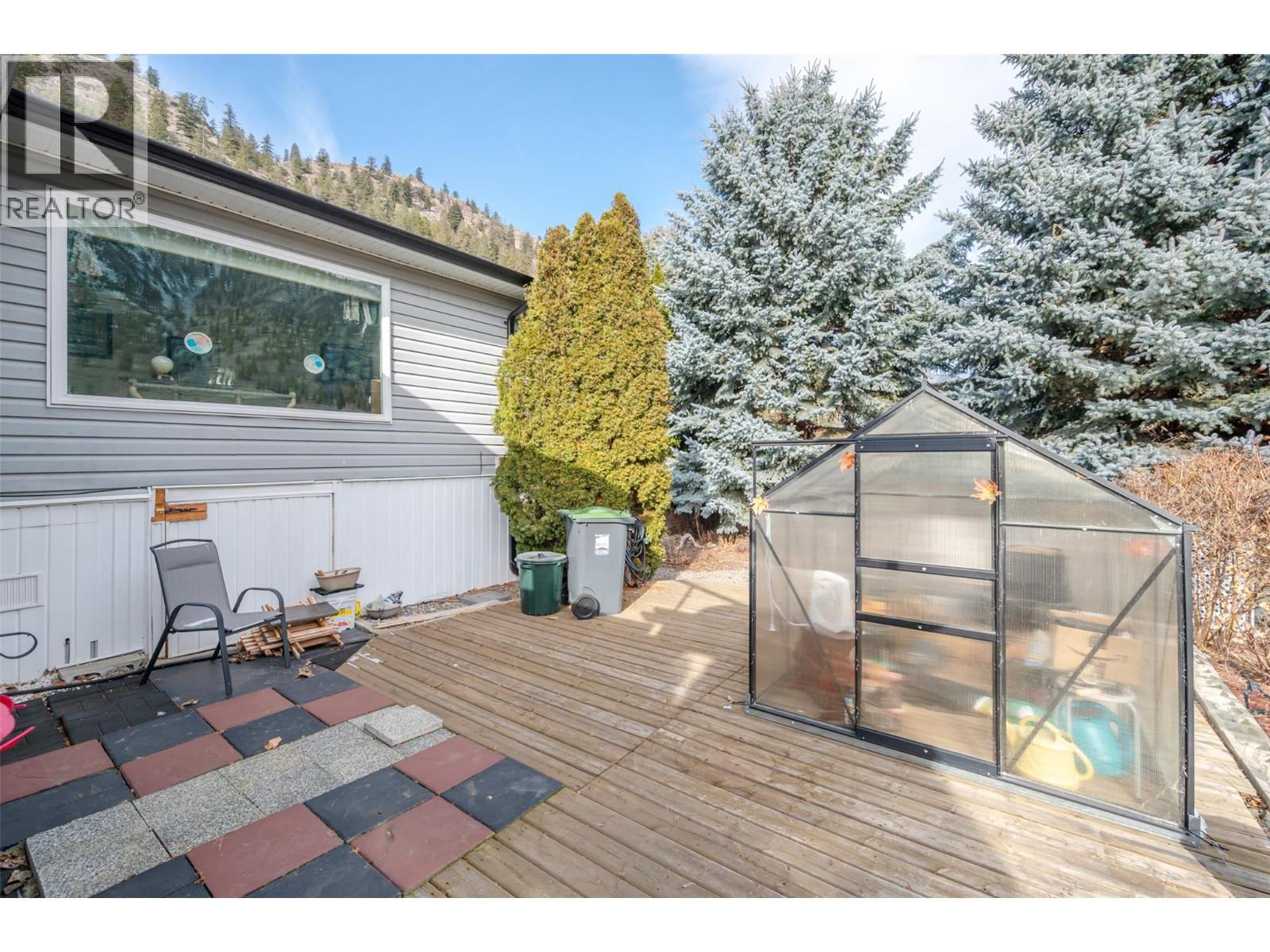 30 1292 Highway 3A Other, Keremeos