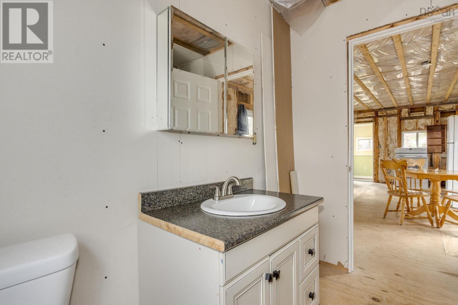 Property 17 of 31 of 741 Westfield Road