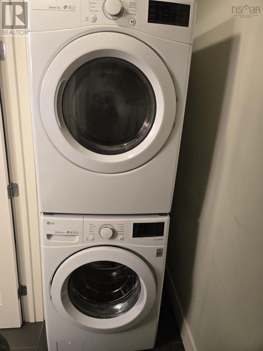 Property 28 of 49 of 504 15 Kings Wharf Place