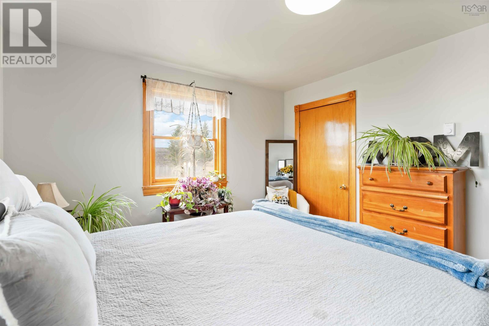 Property 13 of 39 of 311 Morden Road