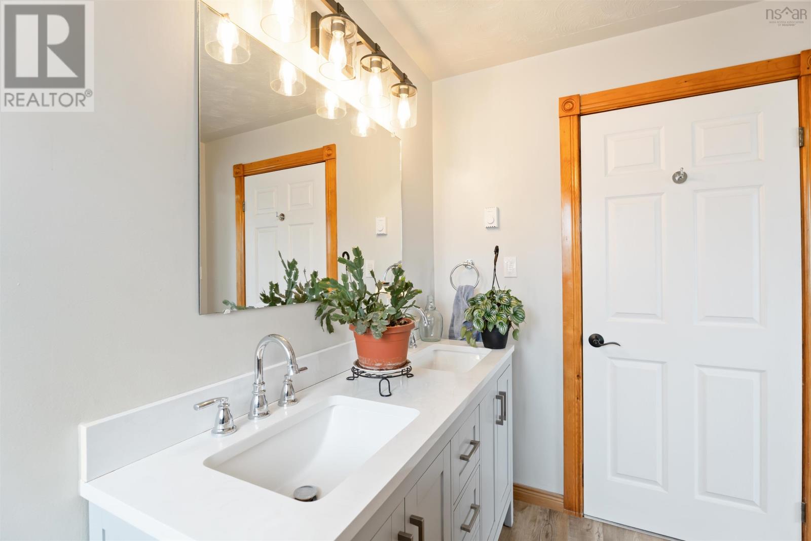 Property 15 of 39 of 311 Morden Road