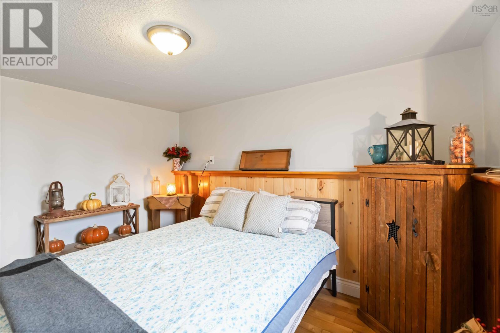 Property 23 of 39 of 311 Morden Road