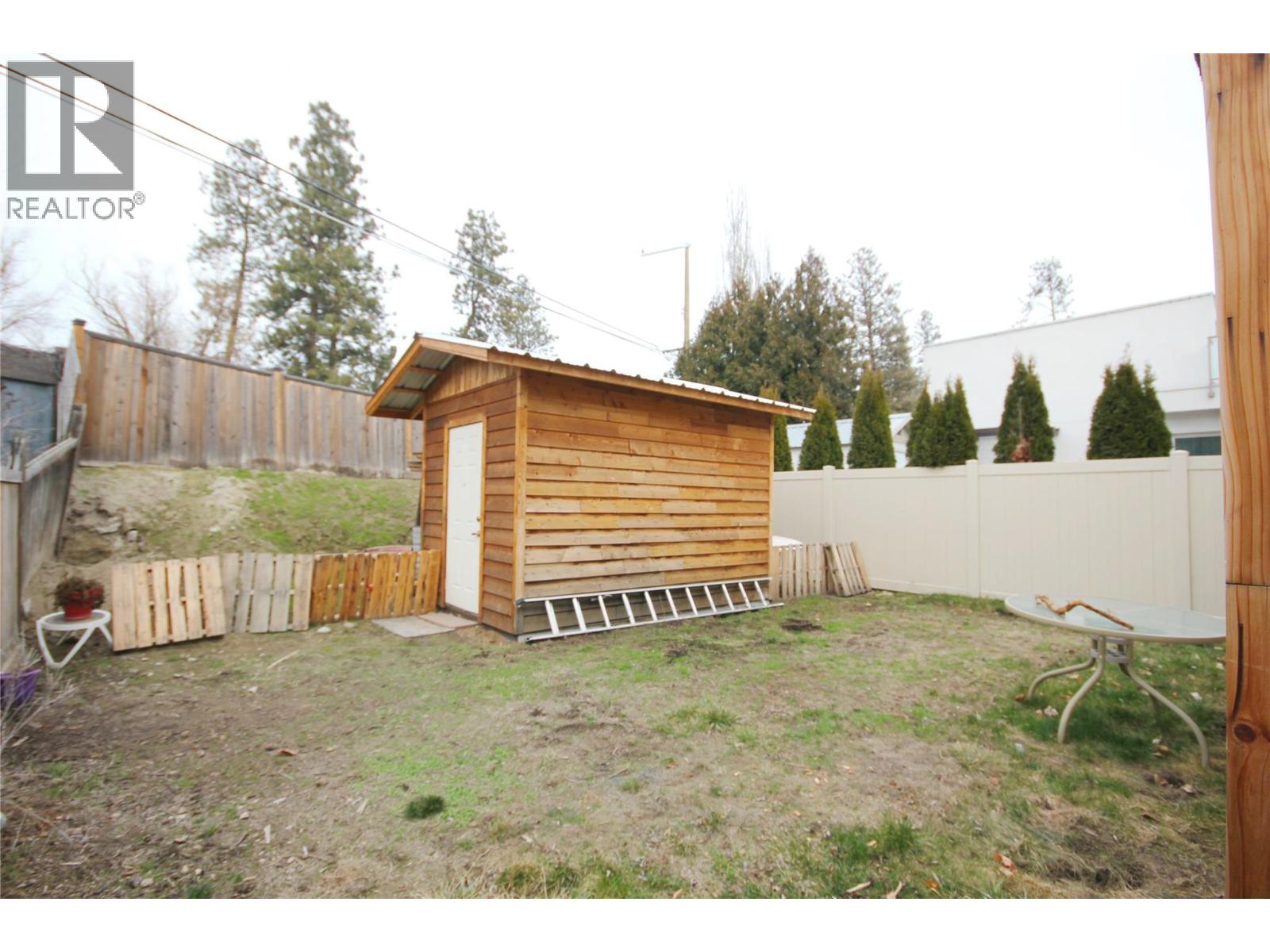 331 SUDBURY AVENUE - 17