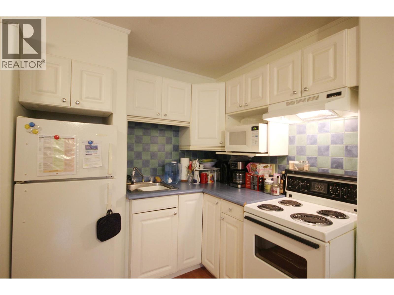 331 SUDBURY AVENUE - 9