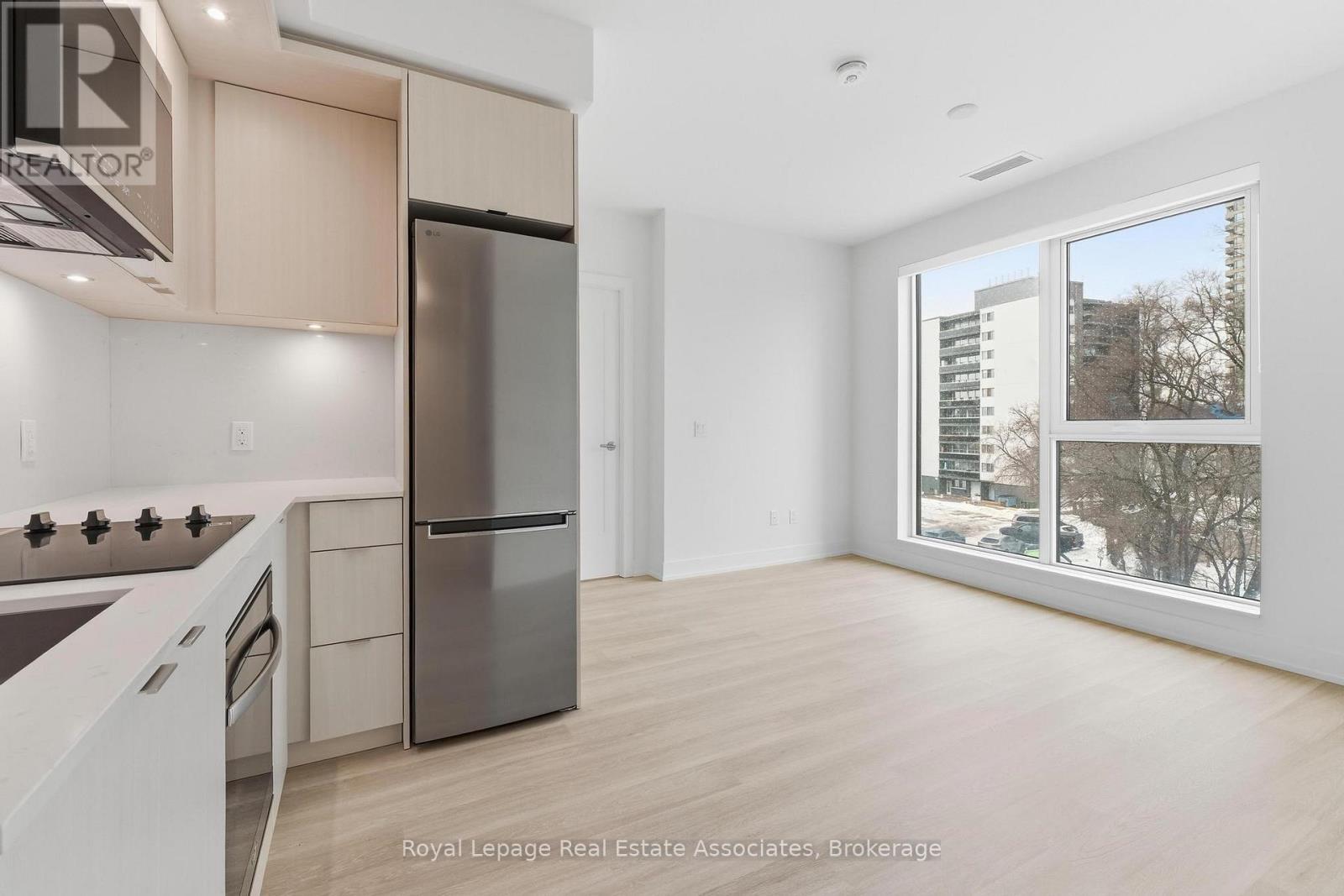 25 Cordova Avenue 401