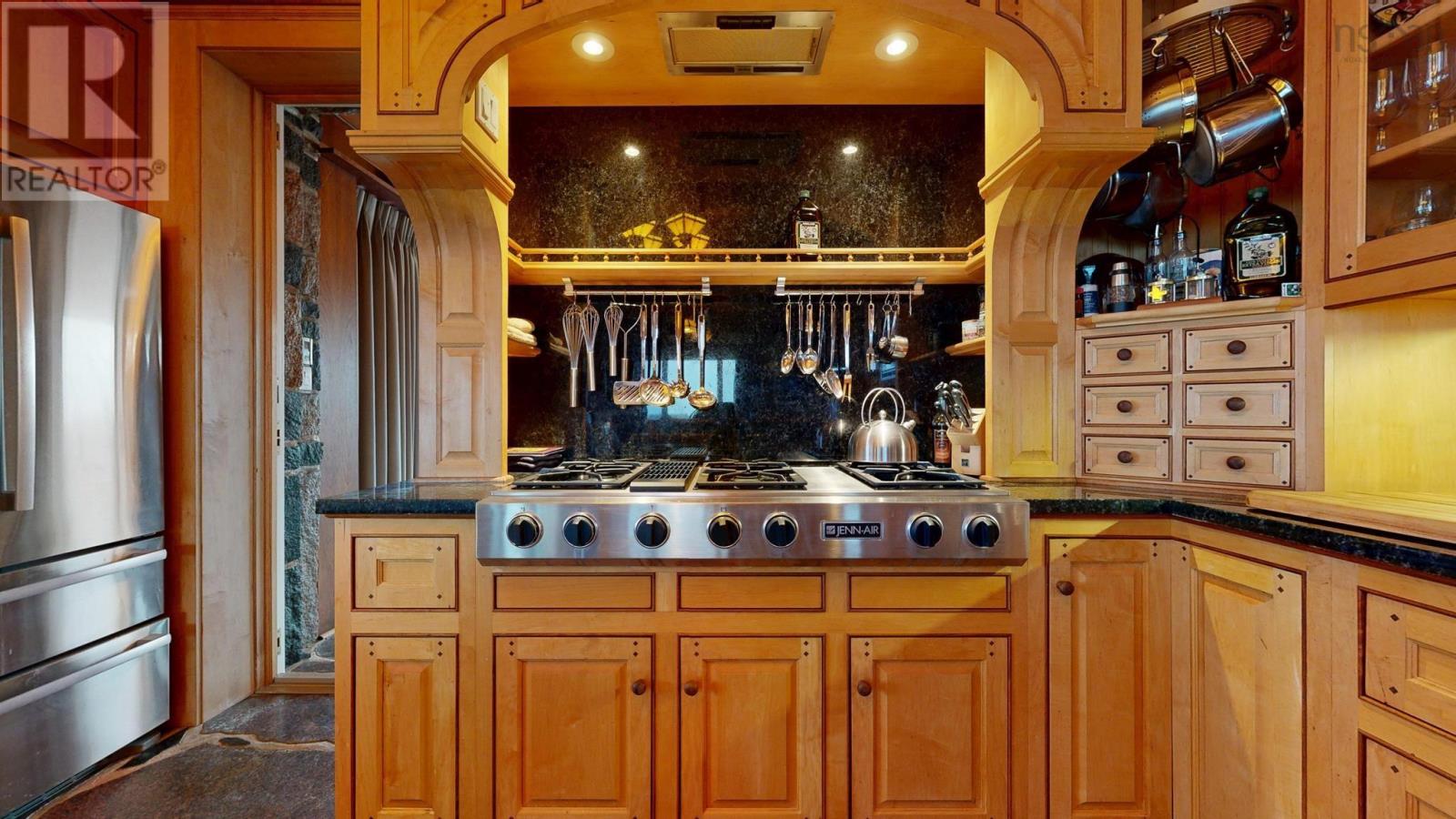 Property 19 of 49 of 120 EVERETTS Way