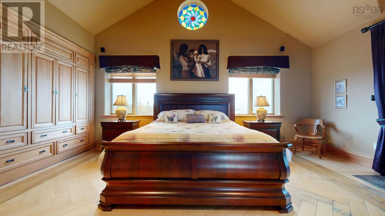 Property 35 of 49 of 120 EVERETTS Way