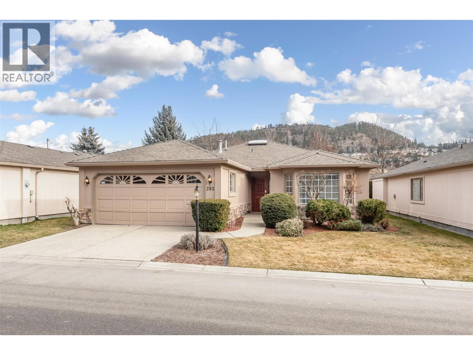 203 595 Yates Road, Kelowna