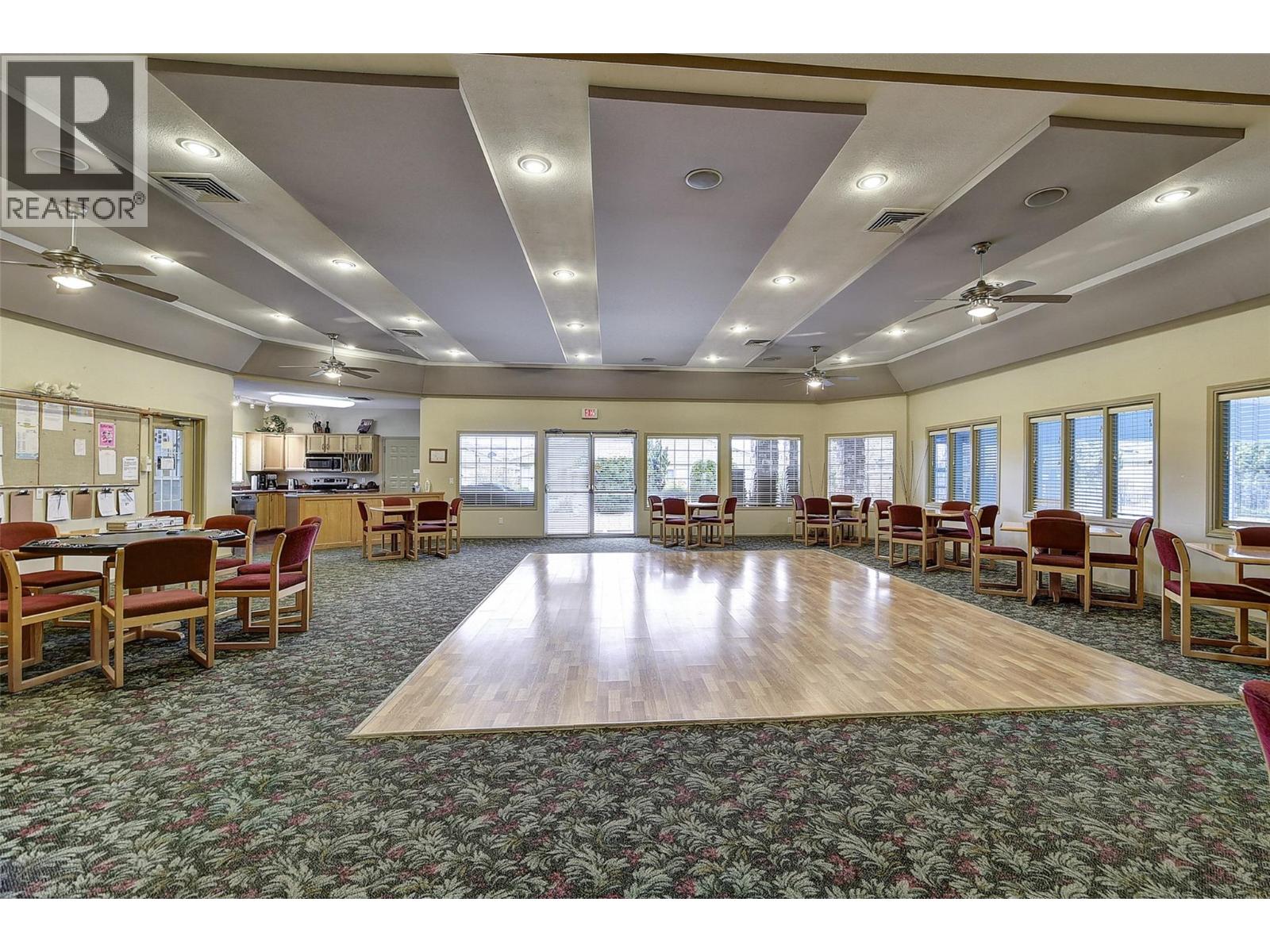 203 595 Yates Road, Kelowna