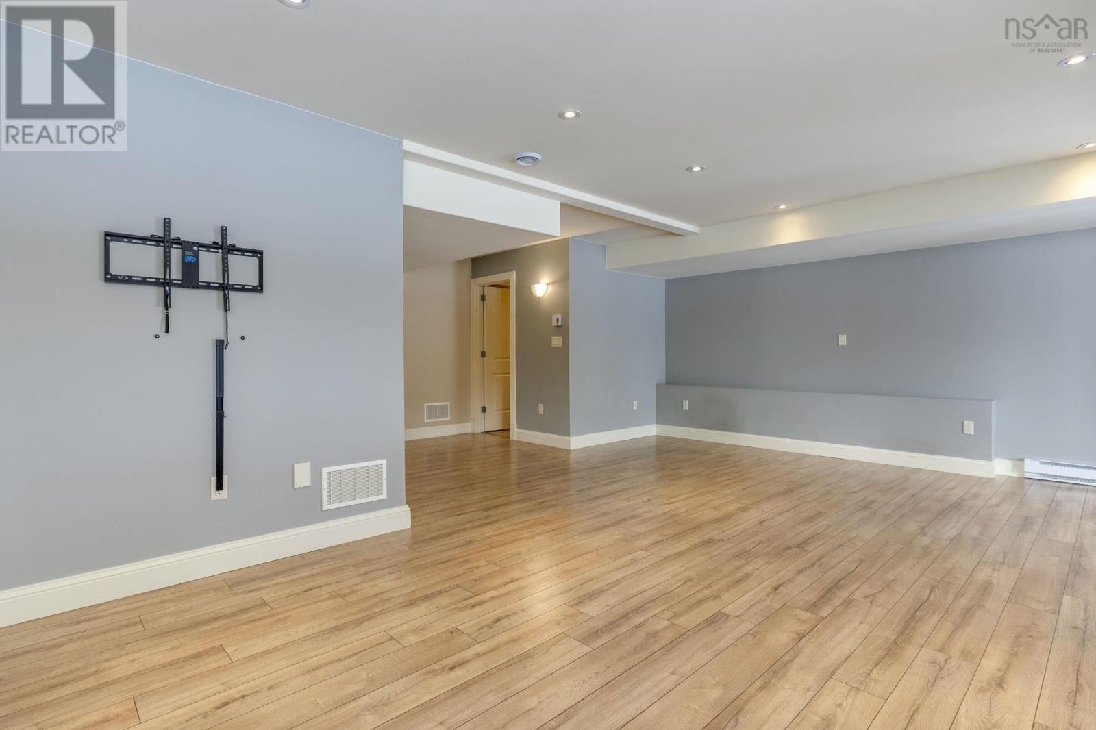 Property 35 of 49 of 88 Ridge wood Court