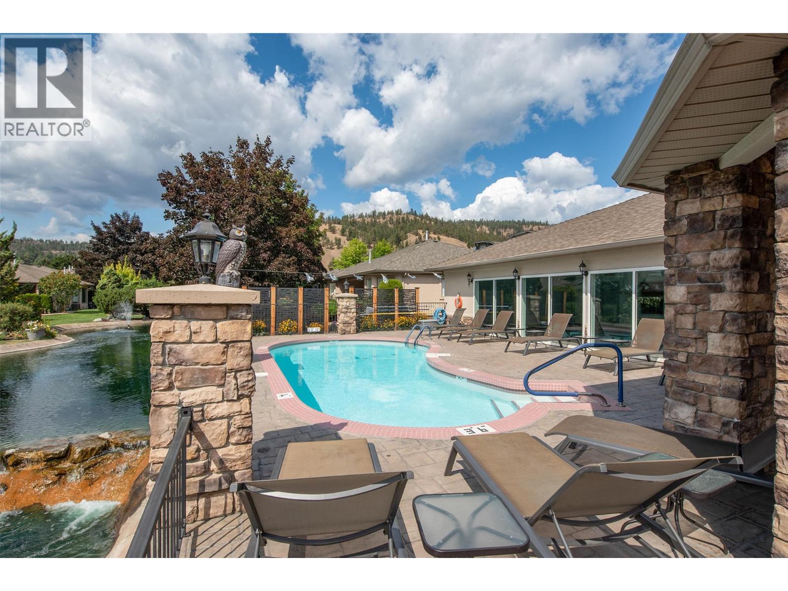 203 595 Yates Road, Kelowna