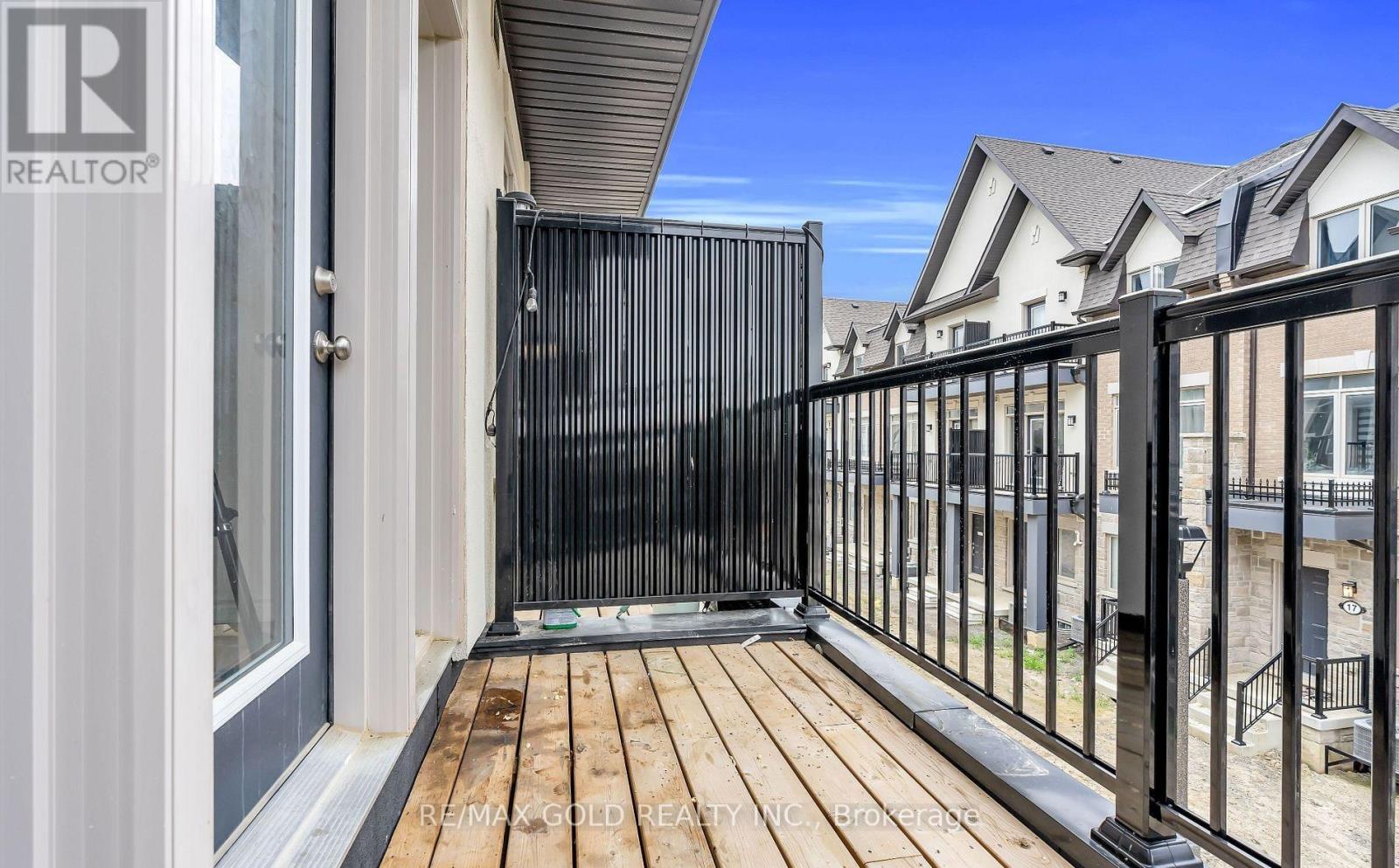 67 Springdale photo 5