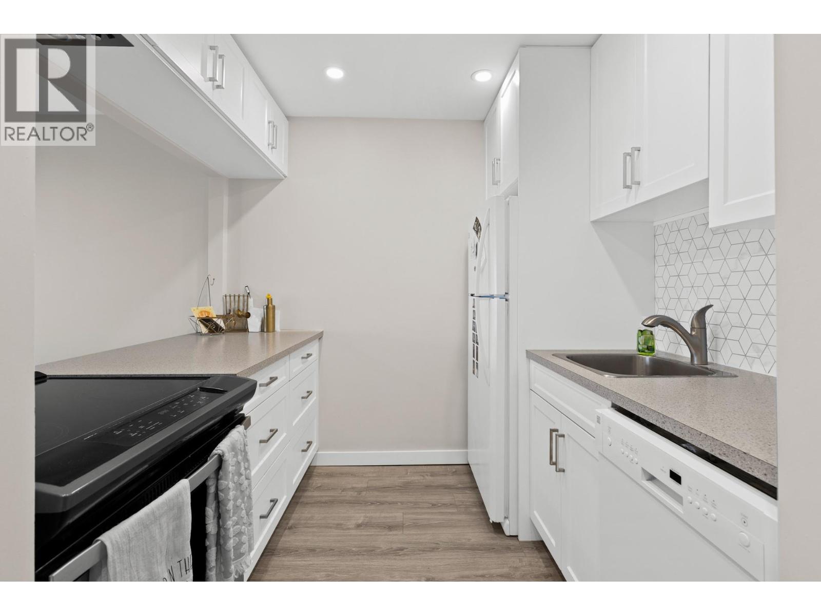 506 737 Leon Avenue, Kelowna