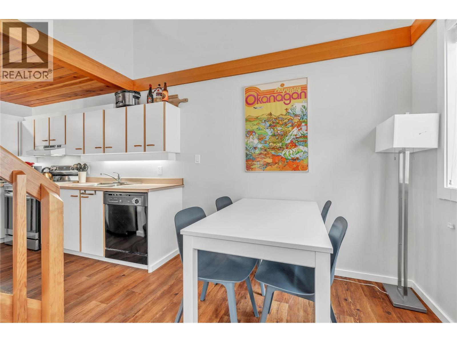 156 Clearview Crescent Unit# 101, Apex Mountain