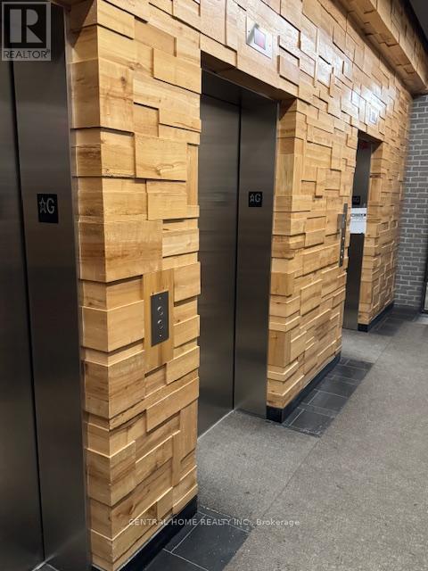 1814 - 210 SIMCOE STREET - Photo 4 of 13, Toronto (University), Ontario