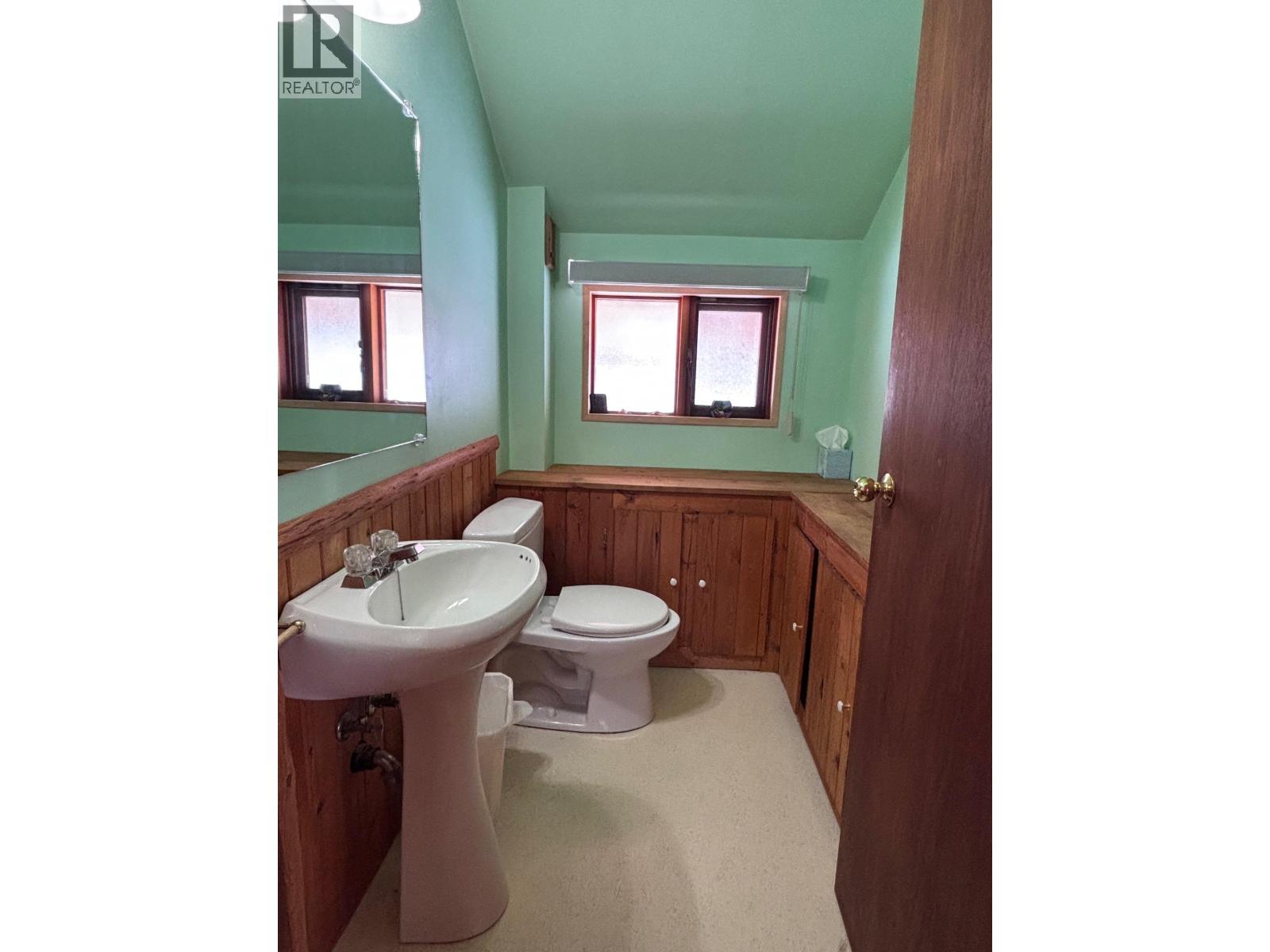 2120 Fish Lake Road, Rock Creek