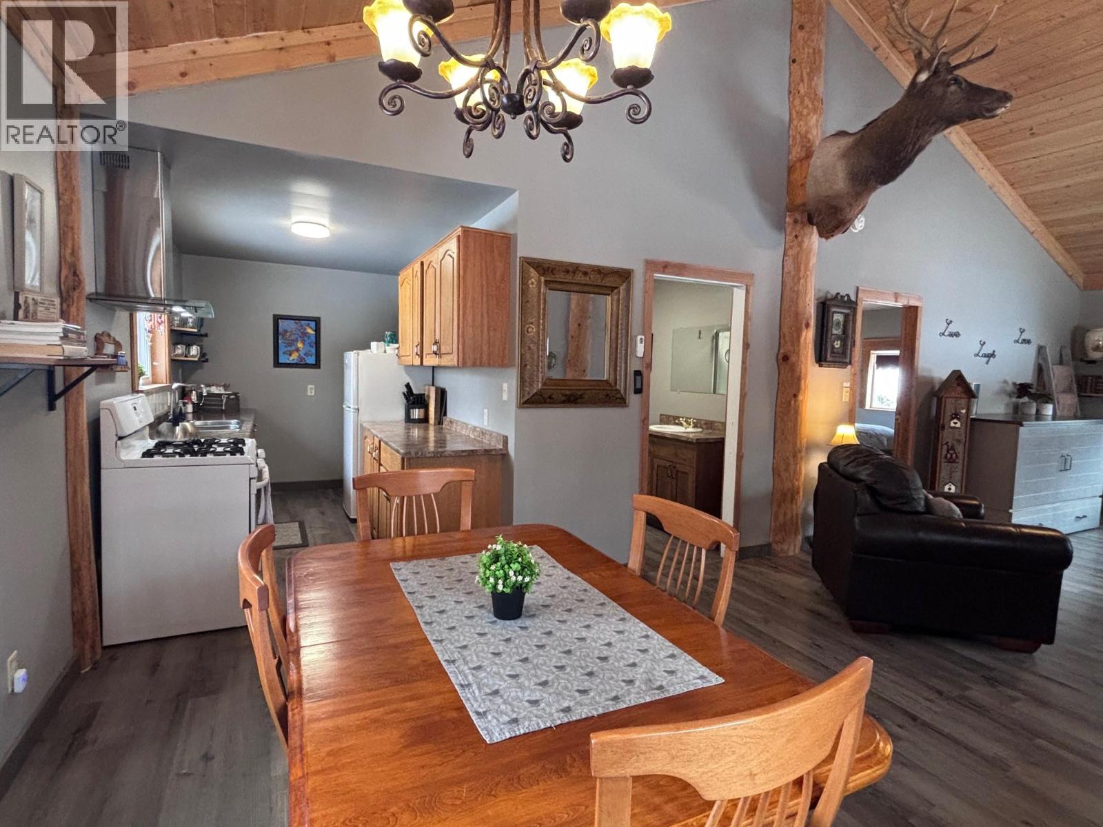 2120 Fish Lake Road, Rock Creek