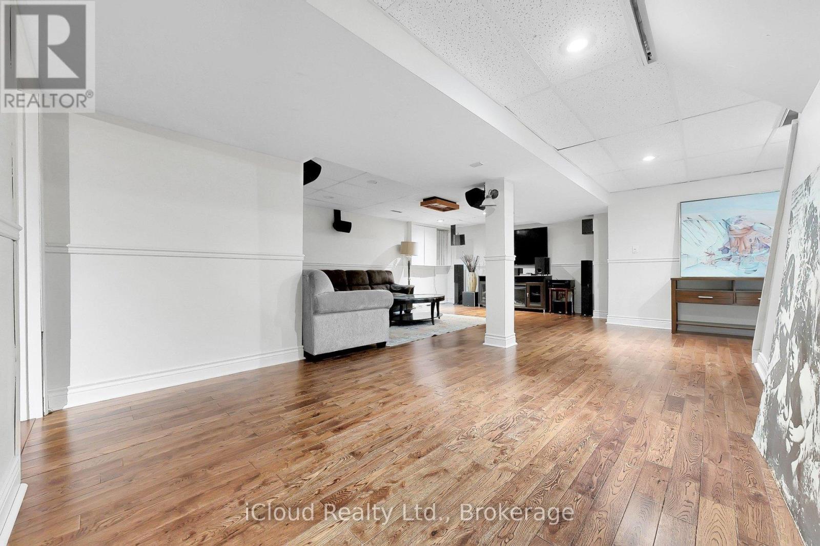 55 WILCE DRIVE - 37