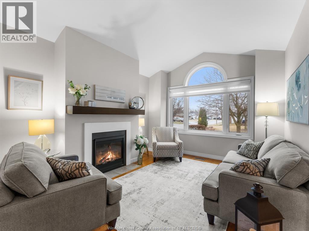 46 Brush CRESCENT - Photo 3 of 48, Amherstburg, Ontario