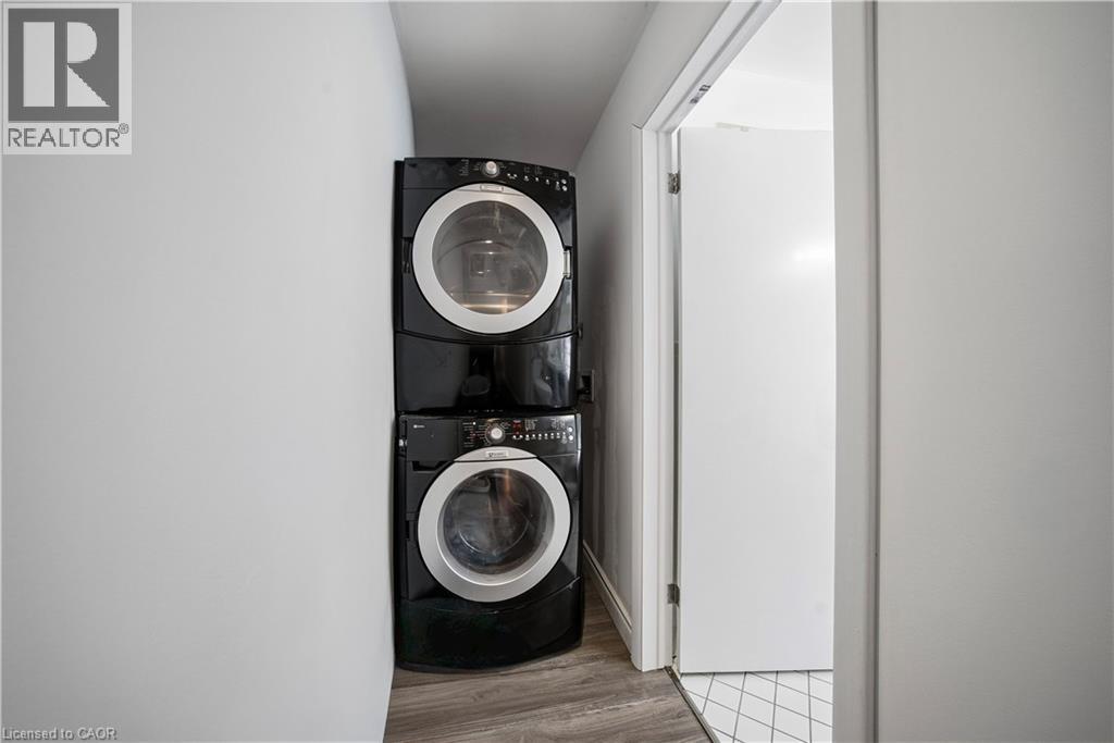 276 LAKESHORE ROAD W - 12