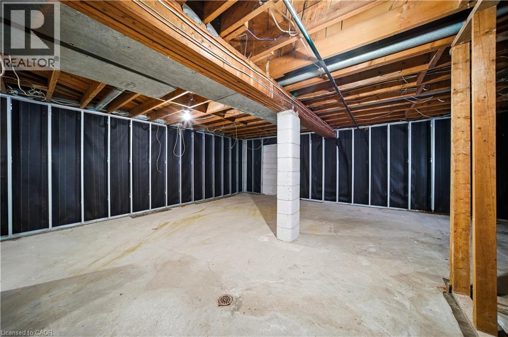 276 LAKESHORE ROAD W - 20