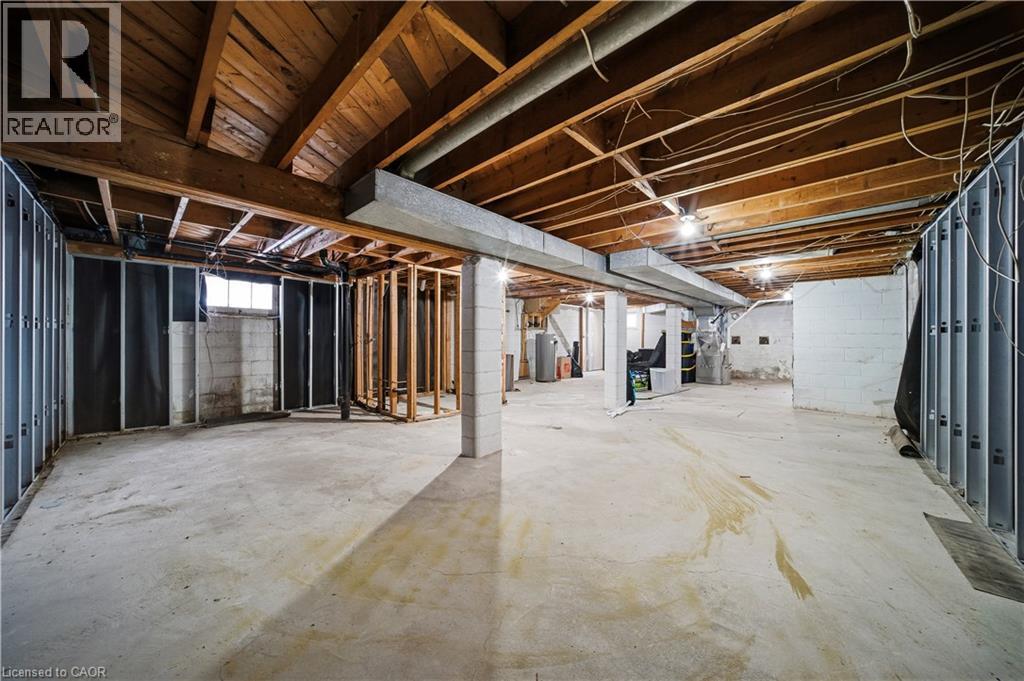 276 LAKESHORE ROAD W - 22
