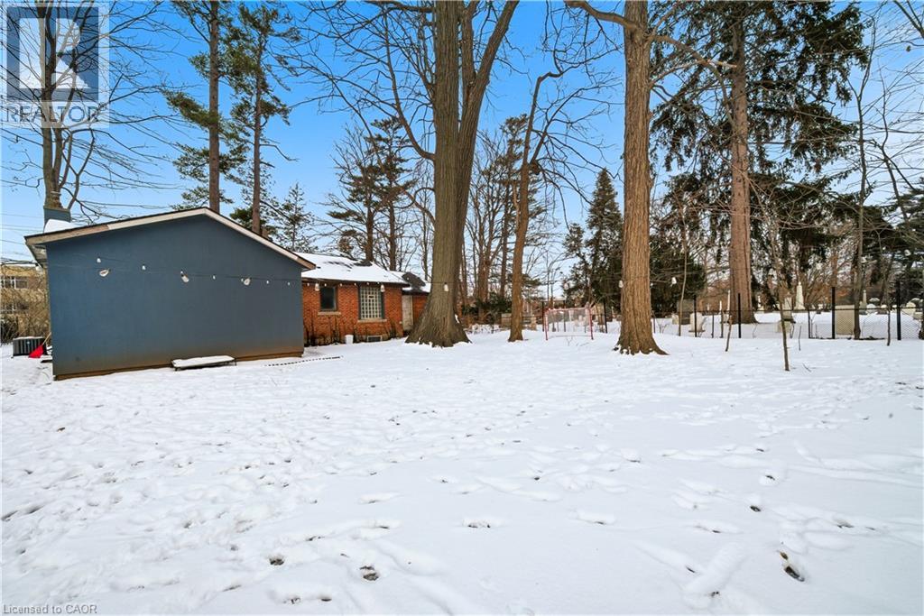 276 LAKESHORE ROAD W - 24