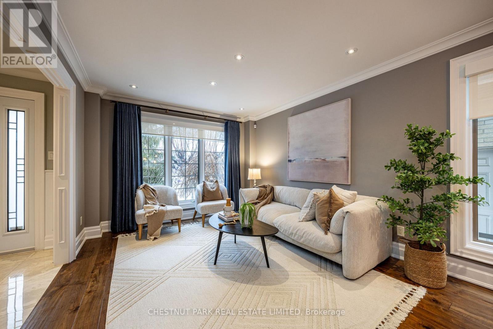 104 Gatestone photo 5